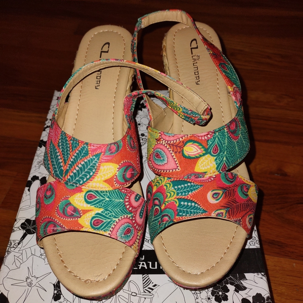 Tropical Wedges